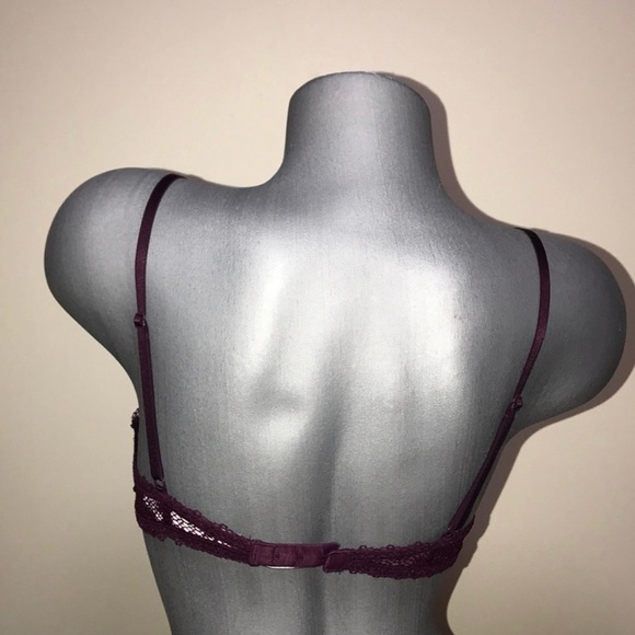 Victoria’s Secret Bralette Bra Daisy Lace Underwire Unlined. NWT - Picture 3 of 5